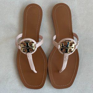 NEW Tory Birch Miller Thong Leather Metal Sandals - Seashell / Gold, Size 8